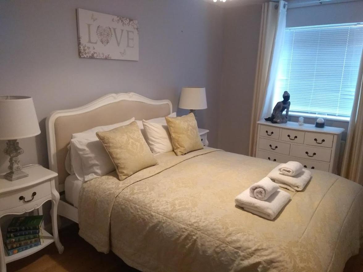 Three Bedroom Apartment By Beautiful Park London Exterior photo